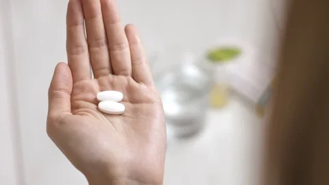 Discover the benefits of KonuporaRx 1415mg Chewable Antacid Tablet for rapid relief from stomach pain. Learn how it neutralizes excess stomach acid, aids digestion, and promotes gut healing effectively.